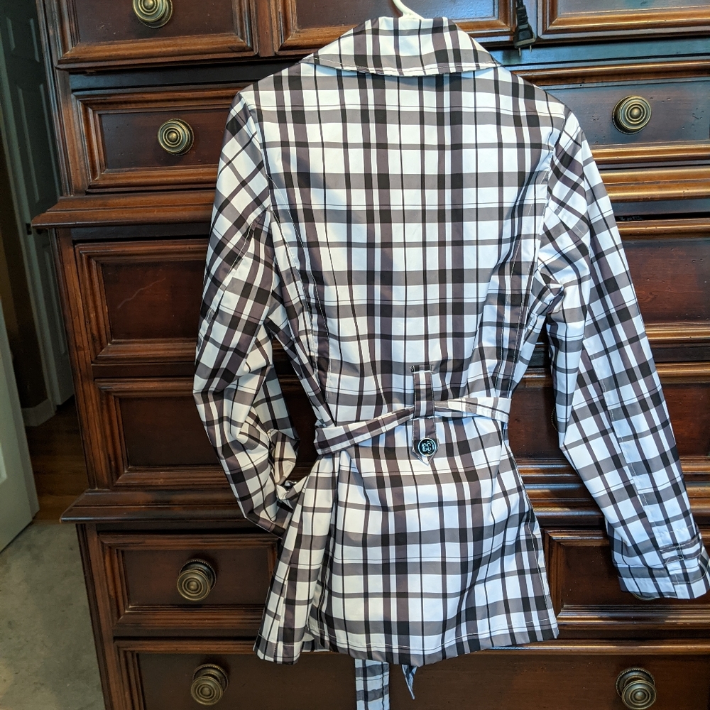 Jacket - Picture 2 of 3